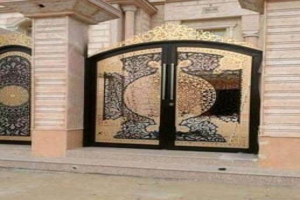 تصنيع وتفصيل جميع الأعمال الخشبية من غرف نوم وأبواب وشبابيك و صالونات وديكورات خشبية تفصيل حسب طلب العميل